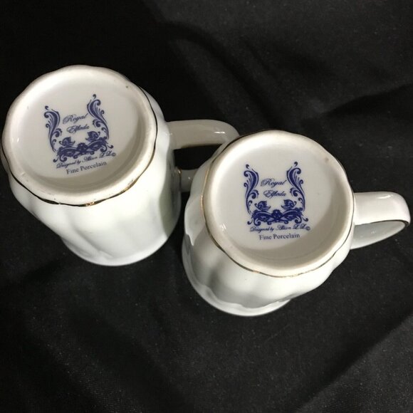 Royal Elfreda Set Of 2 Fine Porcelain Christmas Mugs Cups Xmas Tree & Wreath - Picture 6 of 7